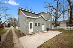 604 Orchard St, Dowagiac, MI 49047 - Photo 28