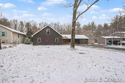 19200 Glendale Circle, Spring Lake, MI 49456 - Photo 4