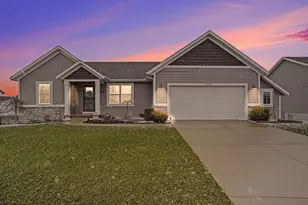 11726 64th Ave, Allendale, MI 49401 - Photo 2