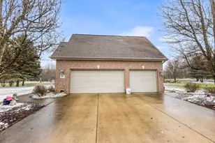 9095 Marsh Creek Cir, Galesburg, MI 49053 - Photo 10