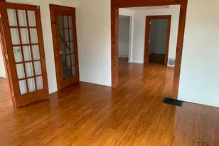 205 W Montcalm St, Greenville, MI 48838 - Photo 8