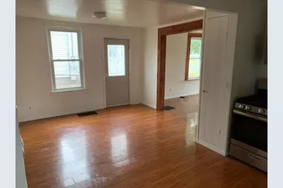 205 W Montcalm Street, Greenville, MI 48838 - Photo 12