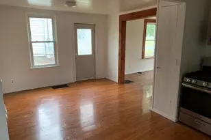 205 W Montcalm St, Greenville, MI 48838 - Photo 12