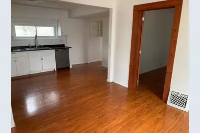 205 W Montcalm Street, Greenville, MI 48838 - Photo 6