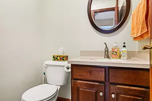 2731 Hunters Point, Kalamazoo, MI 49048 - Photo 14