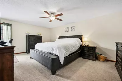 2731 Hunters Point, Kalamazoo, MI 49048 - Photo 10