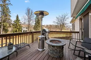 2731 Hunters Point, Kalamazoo, MI 49048 - Photo 18