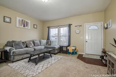 5868 Kiverton Ridge Drive SE, Kentwood, MI 49508 - Photo 4