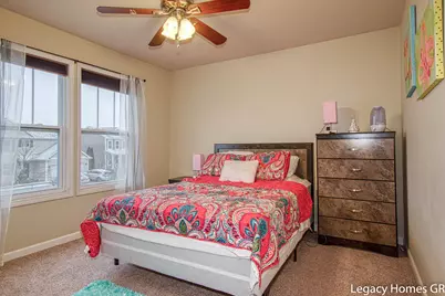 5868 Kiverton Ridge Drive SE, Kentwood, MI 49508 - Photo 12