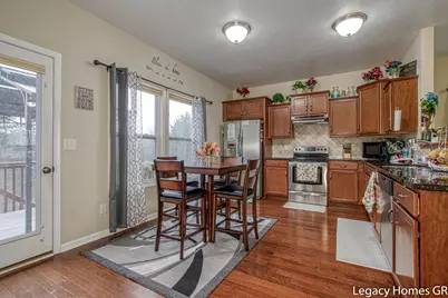 5868 Kiverton Ridge Drive SE, Kentwood, MI 49508 - Photo 6