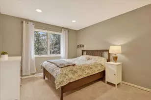 2694 Ashville Dr NE, Grand Rapids, MI 49525 - Photo 32