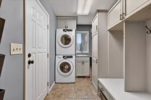 2694 Ashville Dr NE, Grand Rapids, MI 49525 - Photo 36