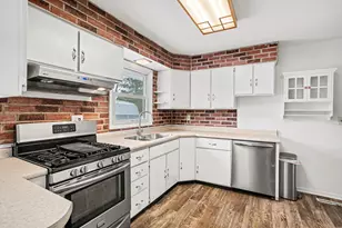 816 Forest St, Marshall, MI 49068 - Photo 8