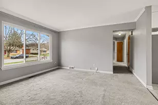 819 N Mansfield St, Ypsilanti, MI 48197 - Photo 4
