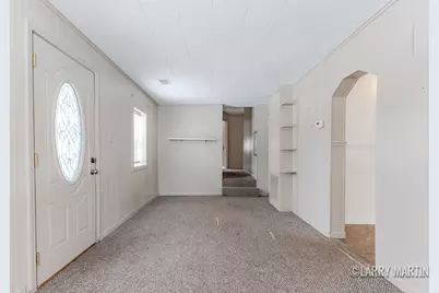 2052 Woodward Street, Muskegon, MI 49442 - Photo 2
