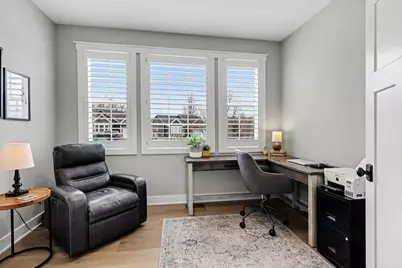 5187 Salmon River Court SW, Wyoming, MI 49418 - Photo 4