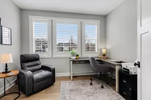 5187 Salmon River Ct SW, Wyoming, MI 49418 - Photo 4