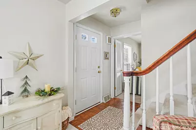 101 E 33rd Street, Holland, MI 49423 - Photo 4