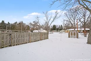 101 E 33rd St, Holland, MI 49423 - Photo 34