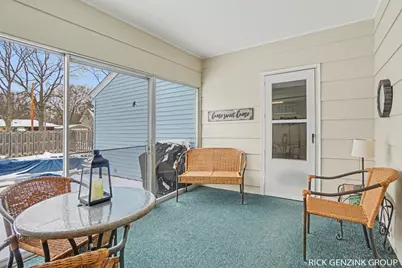 101 E 33rd Street, Holland, MI 49423 - Photo 16