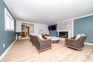 912 W Silver Lake Rd, Fenton, MI 48430 - Photo 6