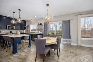 8089 Eagle Peak Dr, Jenison, MI 49428 - Photo 14