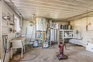 14654 190th Ave, Leroy, MI 49655 - Photo 42