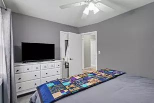 1160 Oakwood Dr, Jenison, MI 49428 - Photo 16