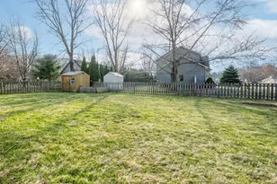 4135 Grandwood Cir, Saint Joseph, MI 49085 - Photo 46