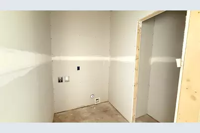 312 Edison Court #28, Muskegon, MI 49440 - Photo 24