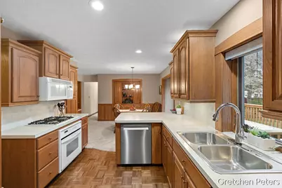 6852 Aleda Avenue SE, Grand Rapids, MI 49508 - Photo 10