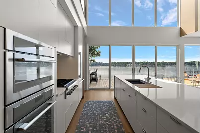 602 Lawn Avenue, Holland, MI 49424 - Photo 8