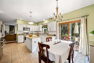 6175 Lara Ln, Stevensville, MI 49127 - Photo 8