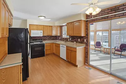 5931 Belard Street, Portage, MI 49002 - Photo 4