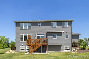 6830 Golden View Dr SE, Grand Rapids, MI 49512 - Photo 40