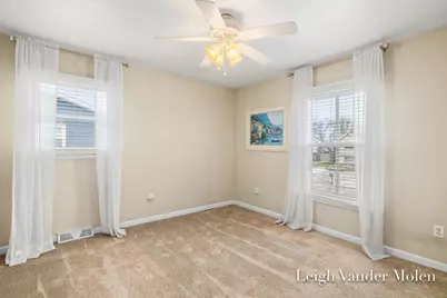 1410 Beckwith Avenue NE, Grand Rapids, MI 49505 - Photo 14