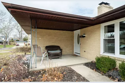 767 Beaumont Drive NW, Grand Rapids, MI 49504 - Photo 4