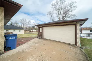 767 Beaumont Dr NW, Grand Rapids, MI 49504 - Photo 42