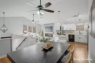 519 Macomb Ave NW, Grand Rapids, MI 49534 - Photo 14