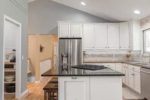 6211 Kies St NE, Rockford, MI 49341 - Photo 6