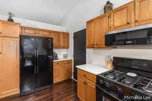 6737 Gran Via Dr NE, Rockford, MI 49341 - Photo 6