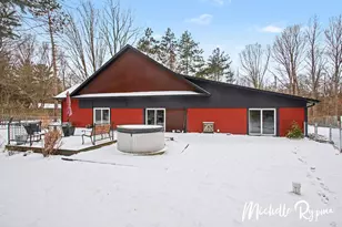 3959 64th St, Holland, MI 49423 - Photo 6