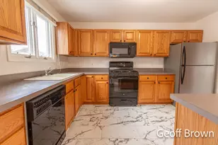 6188 Heath Cross Dr, Hudsonville, MI 49426 - Photo 8