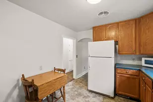 982 Woodworth St NE, Grand Rapids, MI 49525 - Photo 8