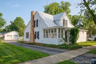 609 W Maple St, Wayland, MI 49348 - Photo 2