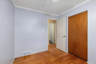 1805 Englewood Ave, Madison Heights, MI 48071 - Photo 18