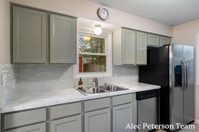 1728 Lenora Terrace NW, Grand Rapids, MI 49504 - Photo 14