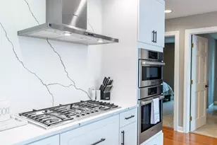 2628 E Shore Dr, Portage, MI 49002 - Photo 6