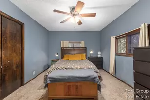 1412 Buffalo Ave NE, Grand Rapids, MI 49505 - Photo 12