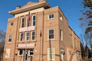 94 N Union St, Sparta, MI 49345 - Photo 1